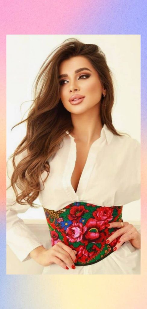 Embroidered corset belt