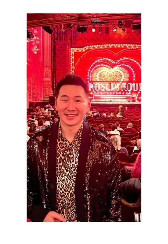 What to wear to a moulin rouge ball