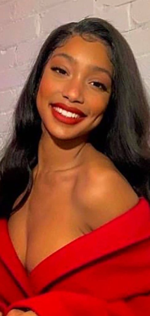 red lips feminine face black women