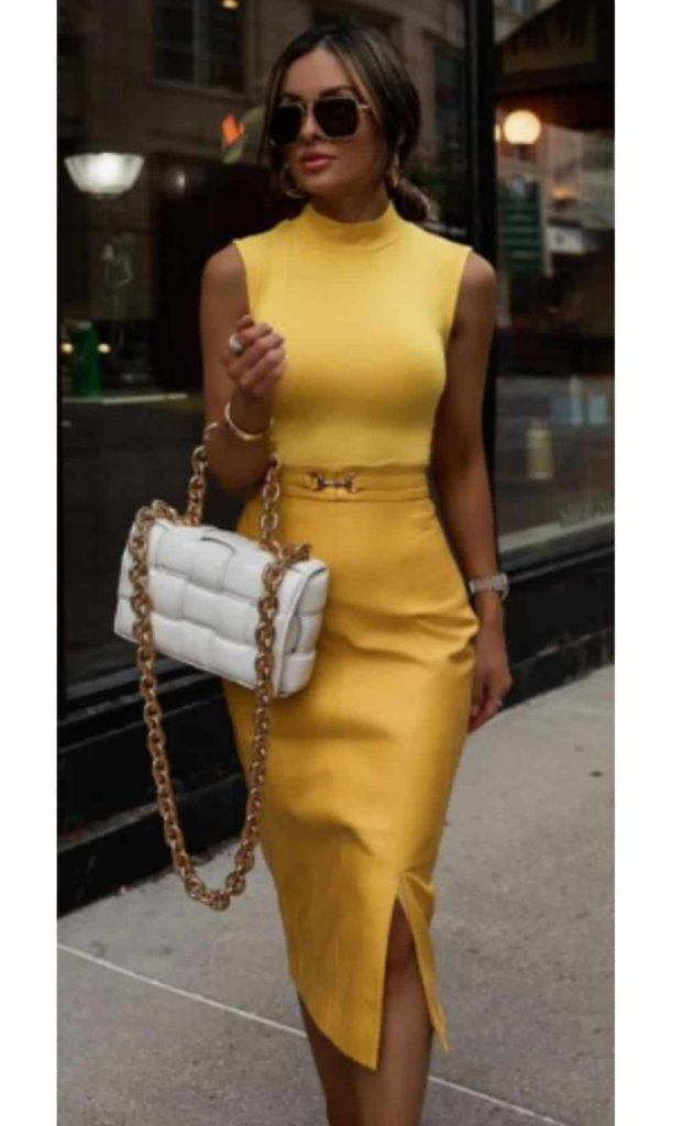 sleeveless high neck top feminine style