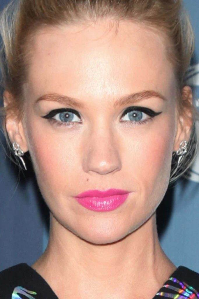 black eyeliners look aggressive