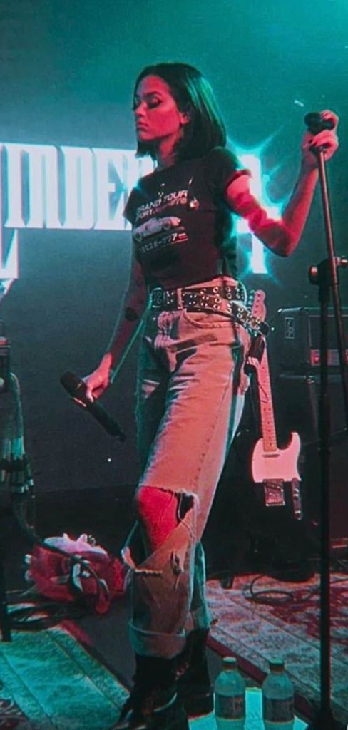 what to wear to open mic night rock 