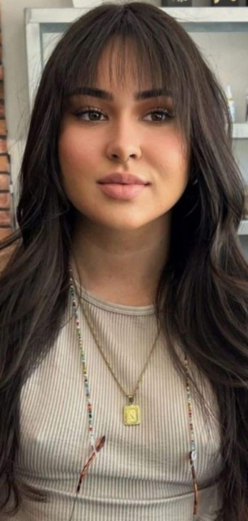 long necklace with big head