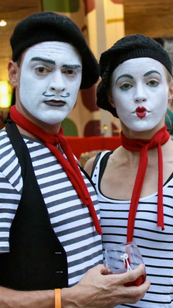 what to wear to a bastille day party 