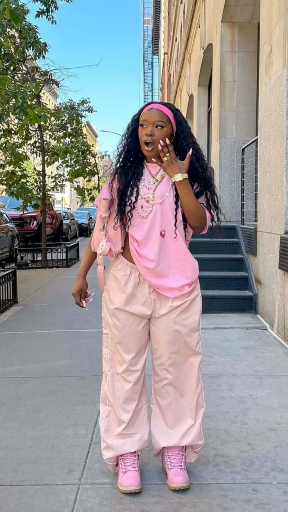 Black girl pink timberland boots outfits