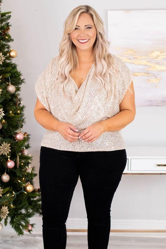  Champagne color makes you look classy and elegant