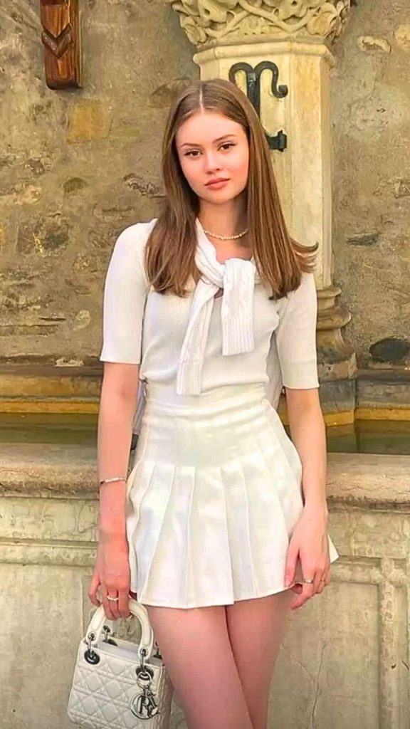 how to wear cardigan