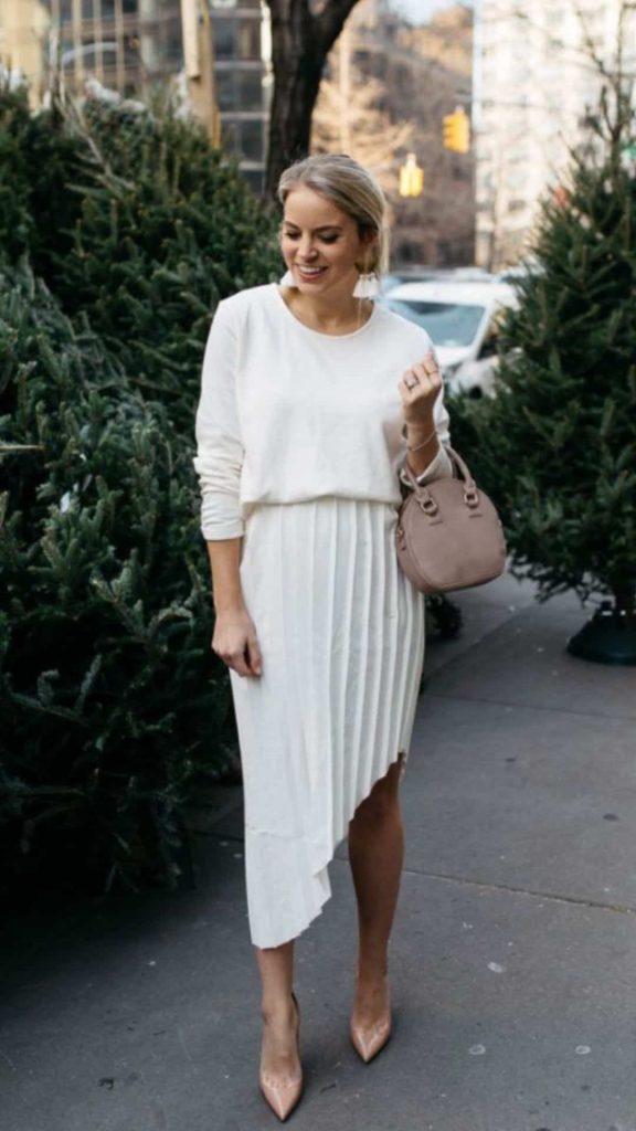 white winter outfit feminine