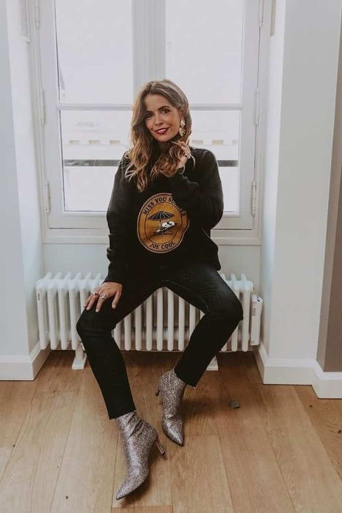 RHINESTONE BOOTS IN CASUAL ENSEMBLE