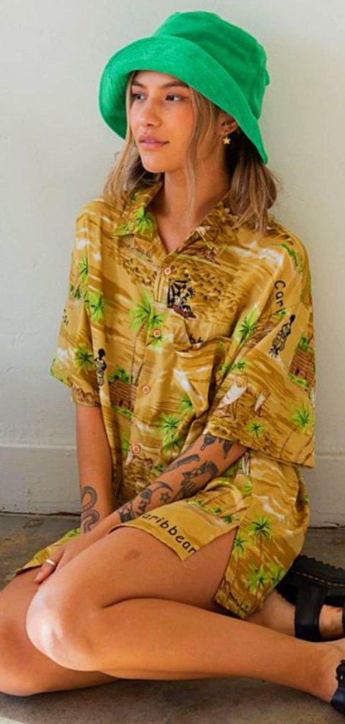 Hawaiian silk shirt outfit idea