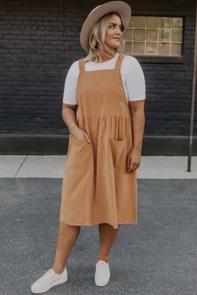 LAYER THE SHIRT FOR FRENCH GIRL LOOK