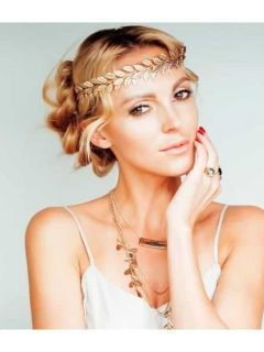 How to dress like a goddess