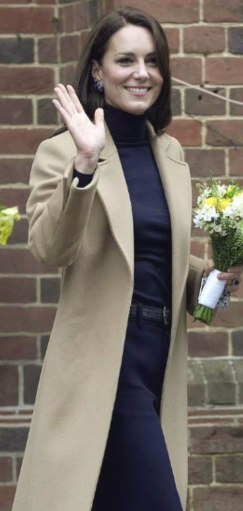 How to dress old money