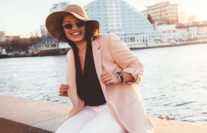 How to dress up jeans as a plus-size