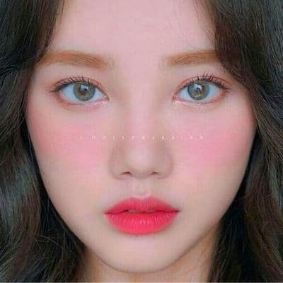 How to look innocent with makeup