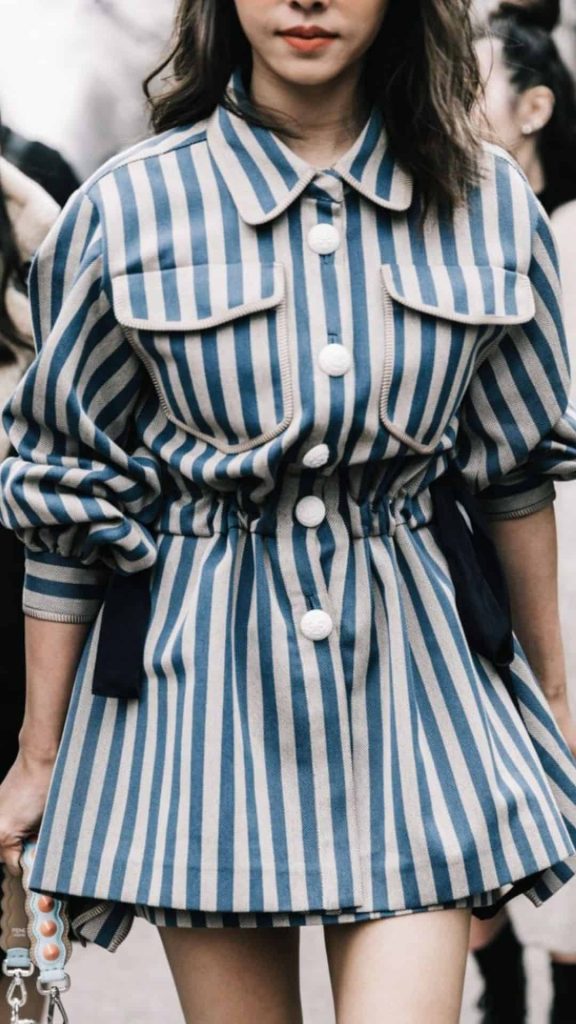 How to wear vertical stripes