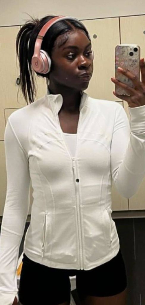 lululemon outfits with over ear headphones 