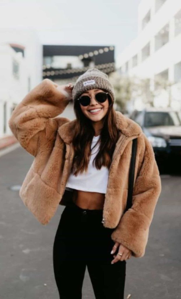 how to style broad shoulder ladies