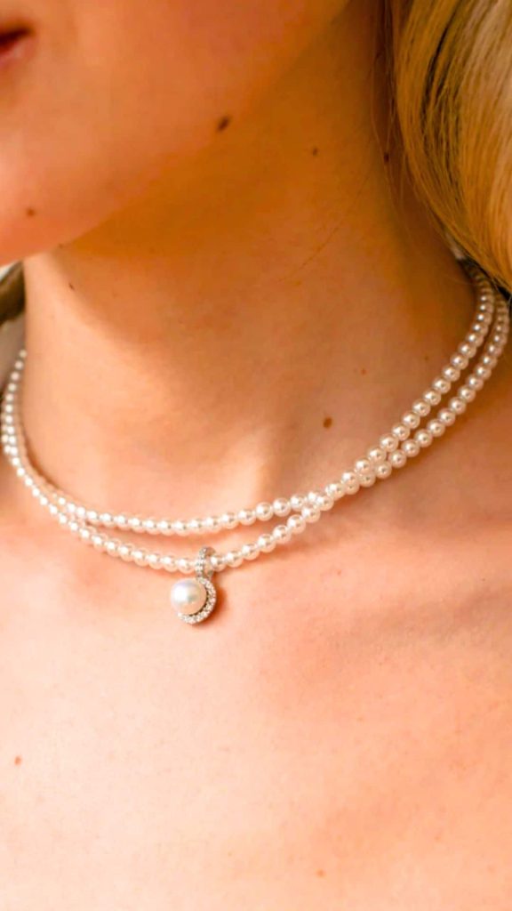 pearl necklace