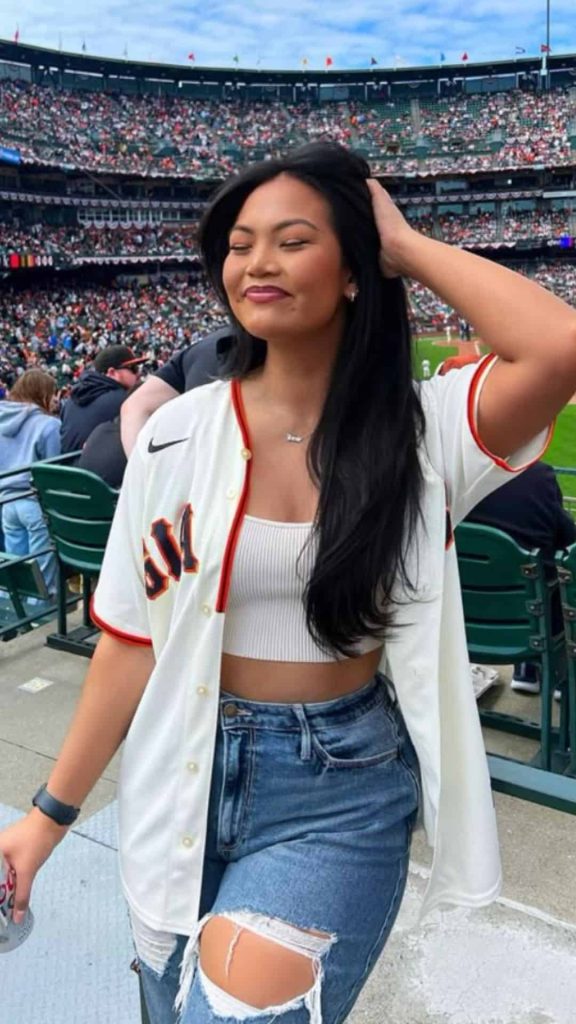 baseball game coworker outfit ideas