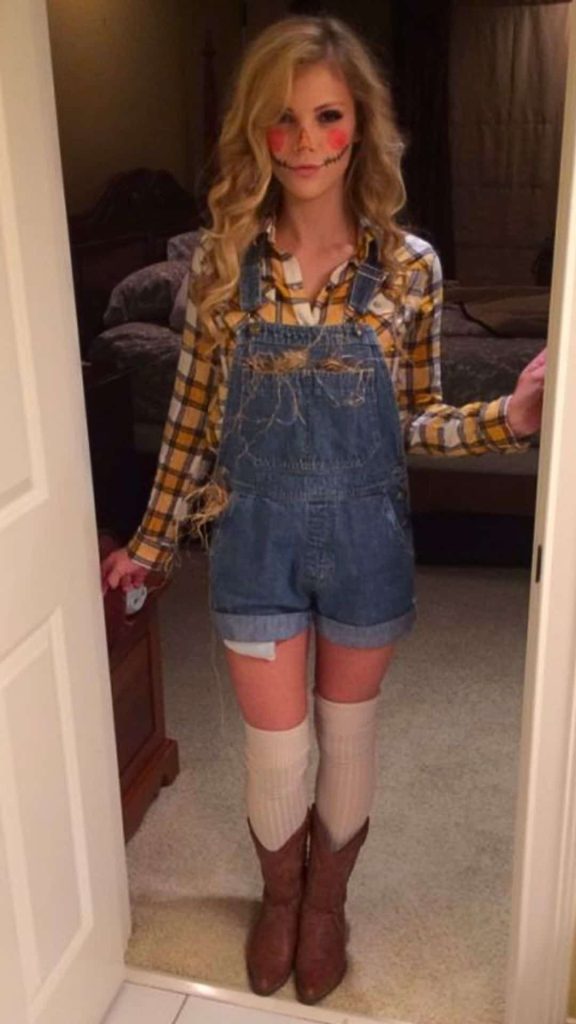 What to wear to the themed school dance