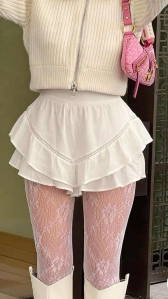white lace tights first date outfit ideas