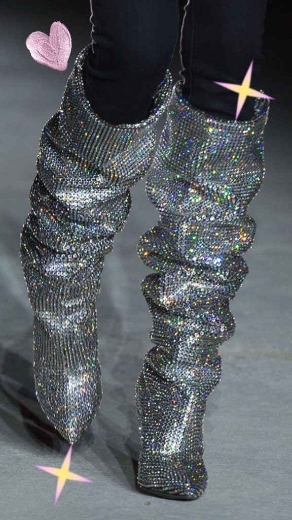 what to wear with rhinestone boots