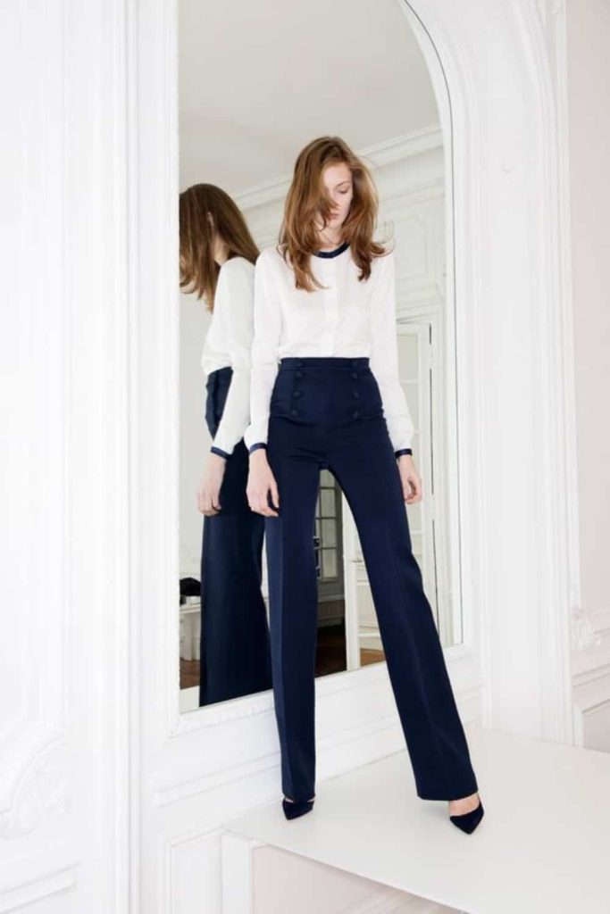 HEELS AND POINTED SHOES WITH SAILOR PANTS