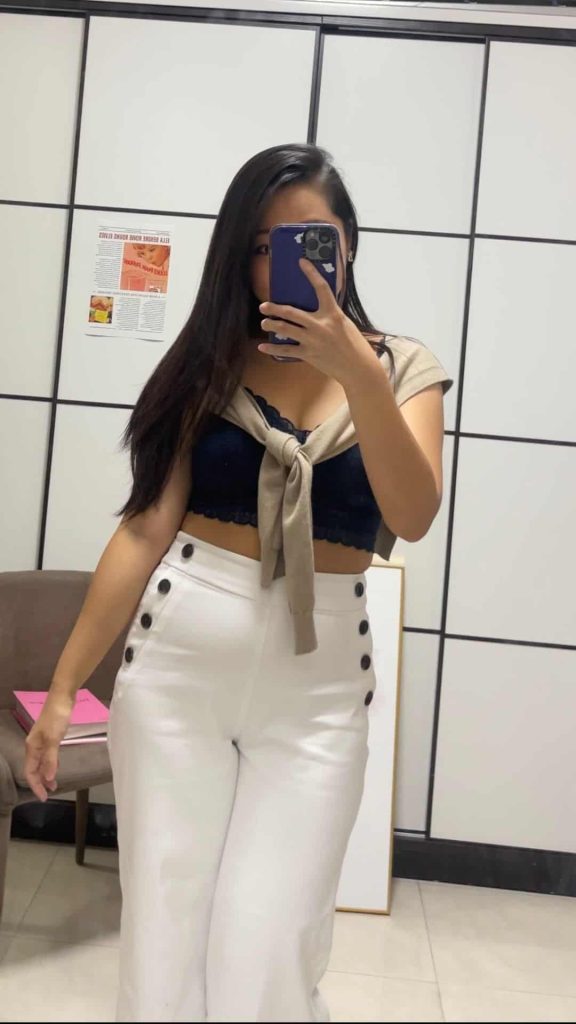 blue bralette and white jeans sassy outfit