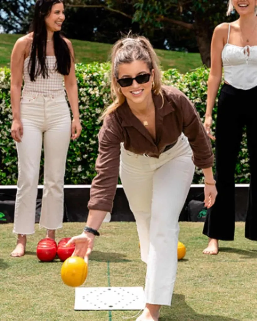 sunnies lawn bowl party