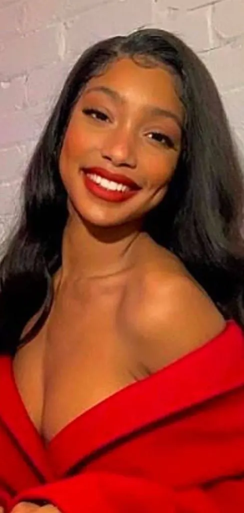 red lips feminine face black women
