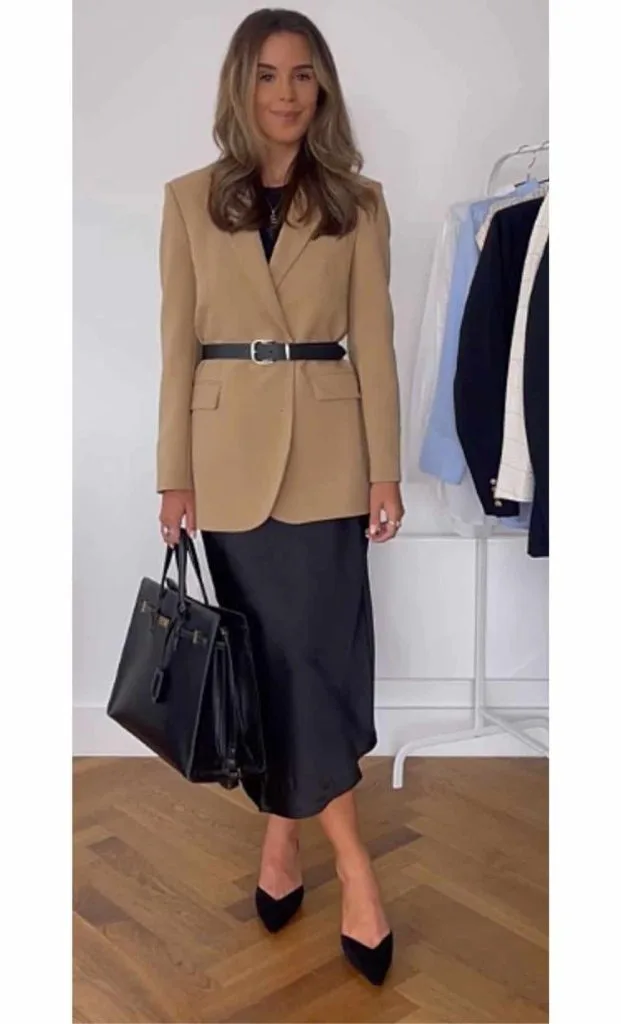 how to dress feminine modern