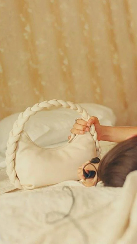 HEREU handmade handbag brand