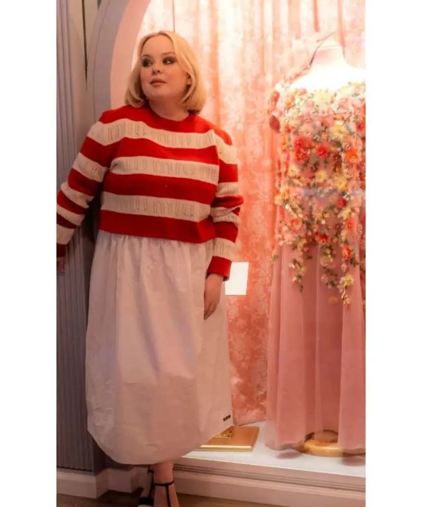 Simple sweet Bridgerton experience outfits