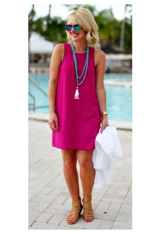 What to wear to a Vegas pool party 