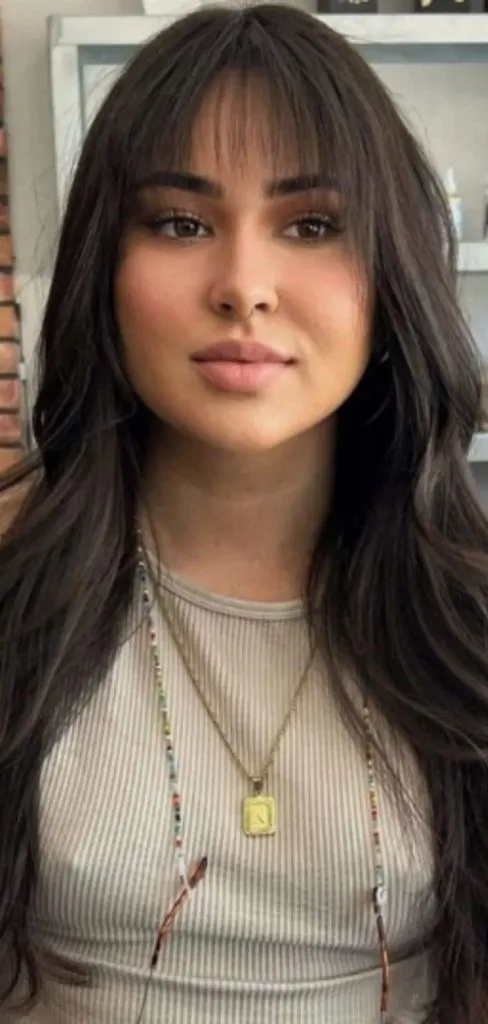 long necklace with big head