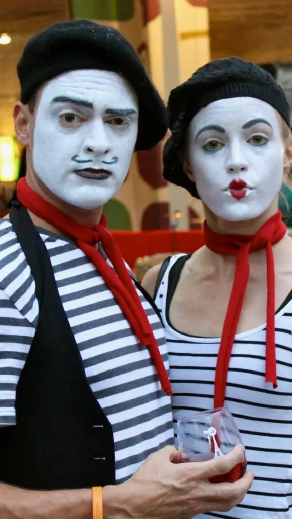 what to wear to a bastille day party 