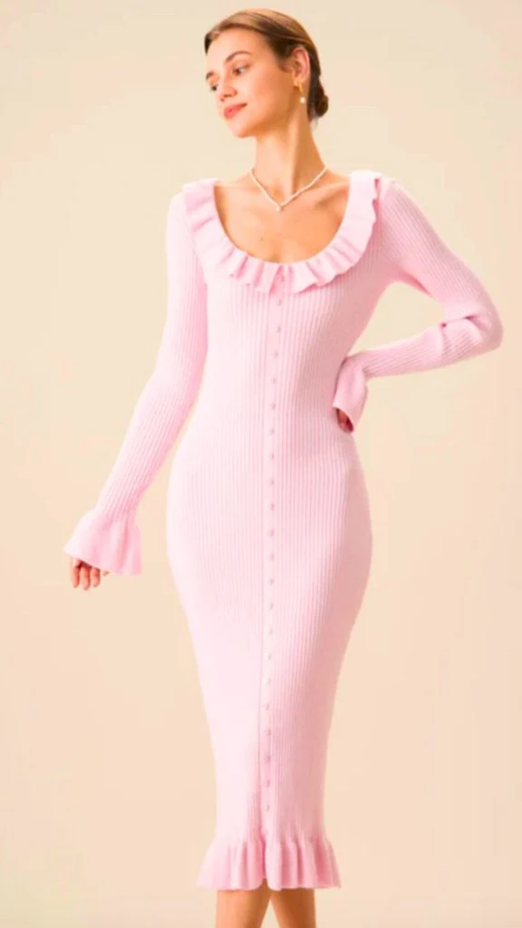 how to dress feminine in winter