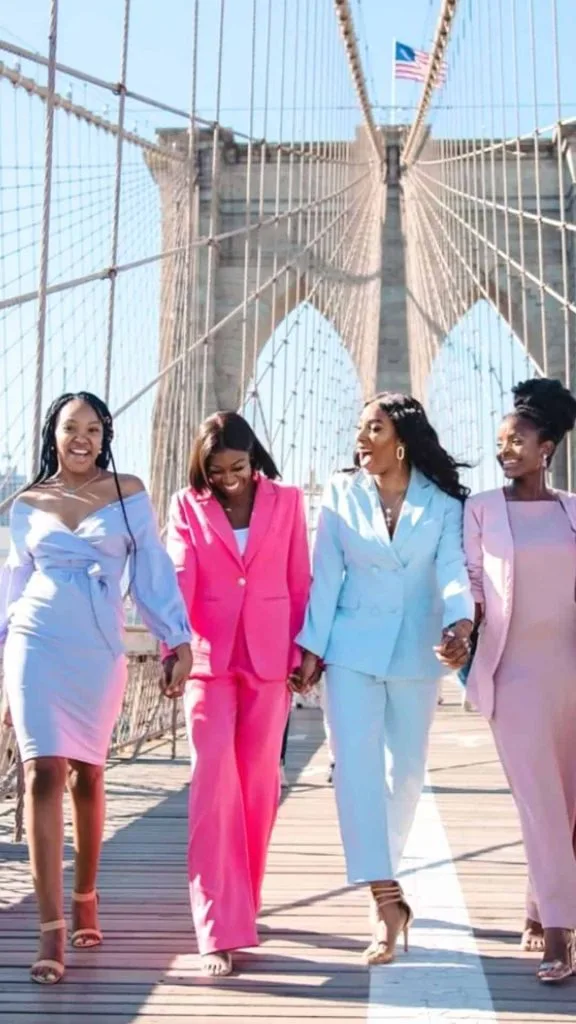 How to find rich & successful friends