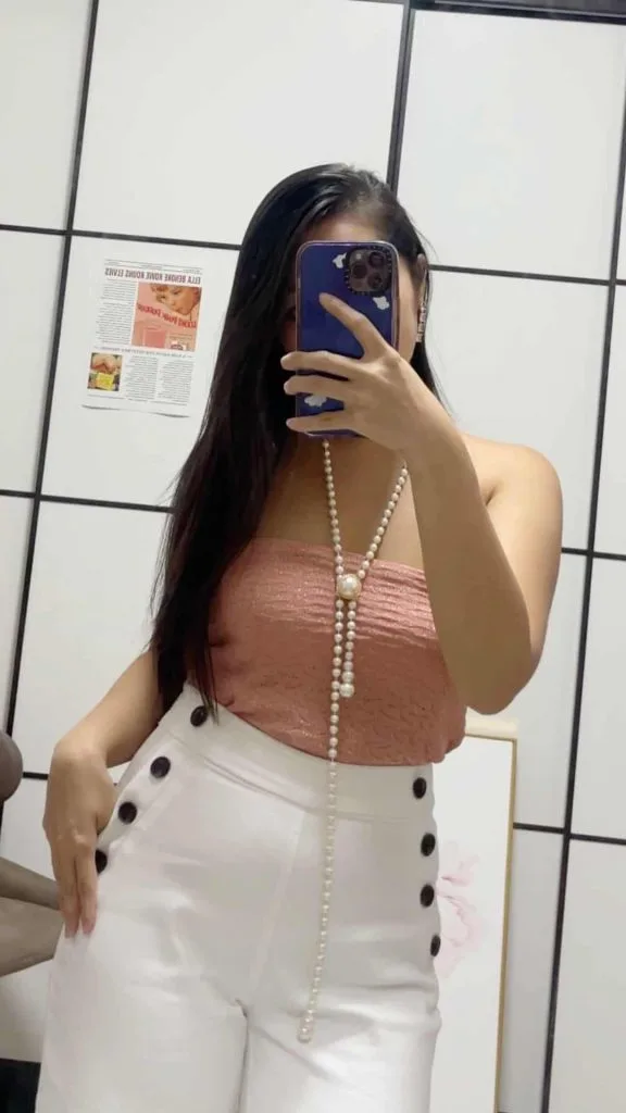 How to turn a bodycon dress into a tube top