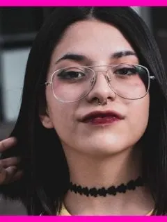 what to wear choker top round face