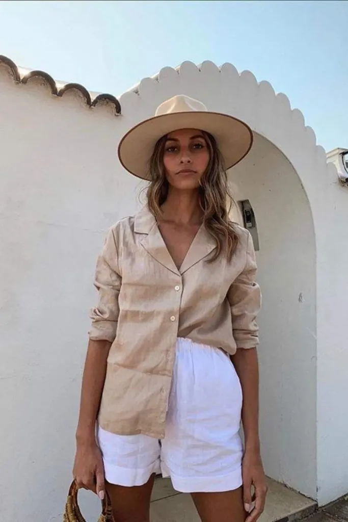 WEAR STRAW FEDORA HAT FOR VACAY VIBES