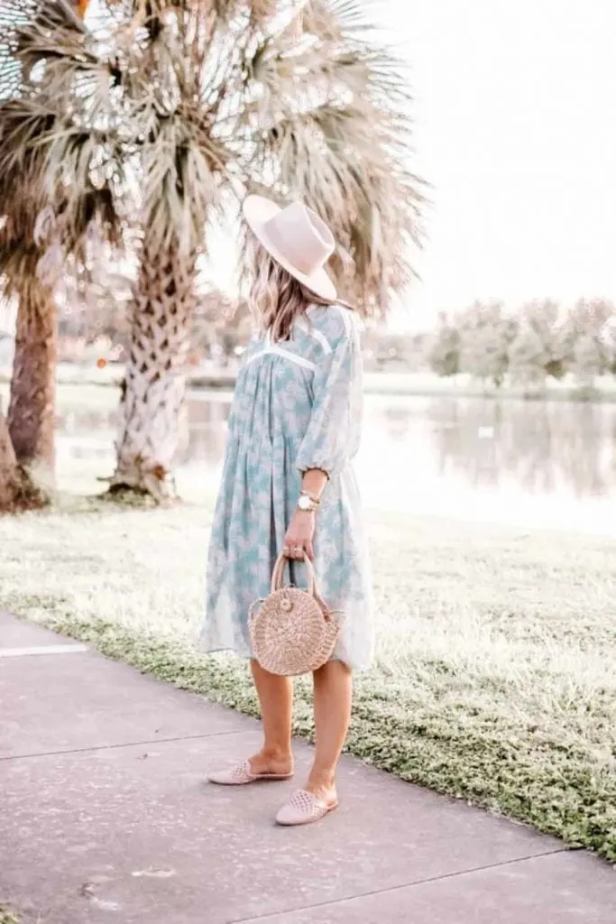 WEAR STRAW FEDORA HAT FOR VACAY VIBES