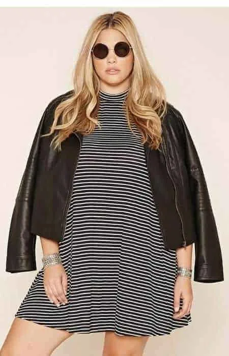 How to wear horizontal stripes as a plus-size lady