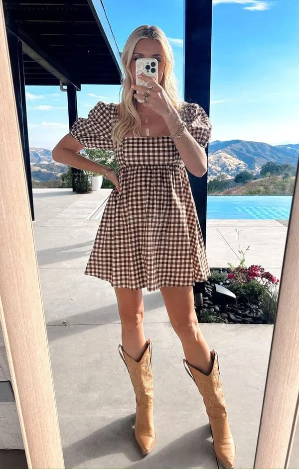 gingham smock dress outfit ideas