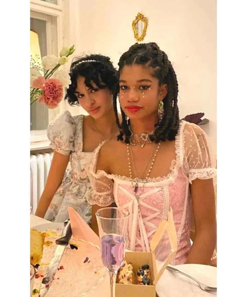 Feminine Victorian dress 