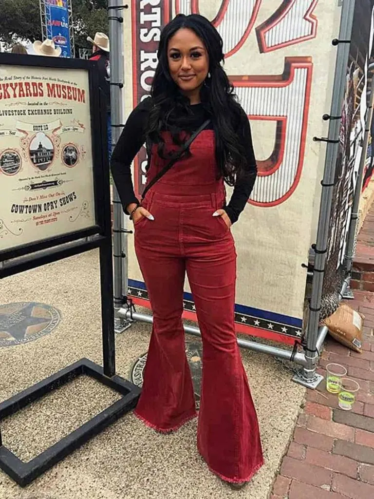 Cute country concert outfits with bell bottoms jumpsuit